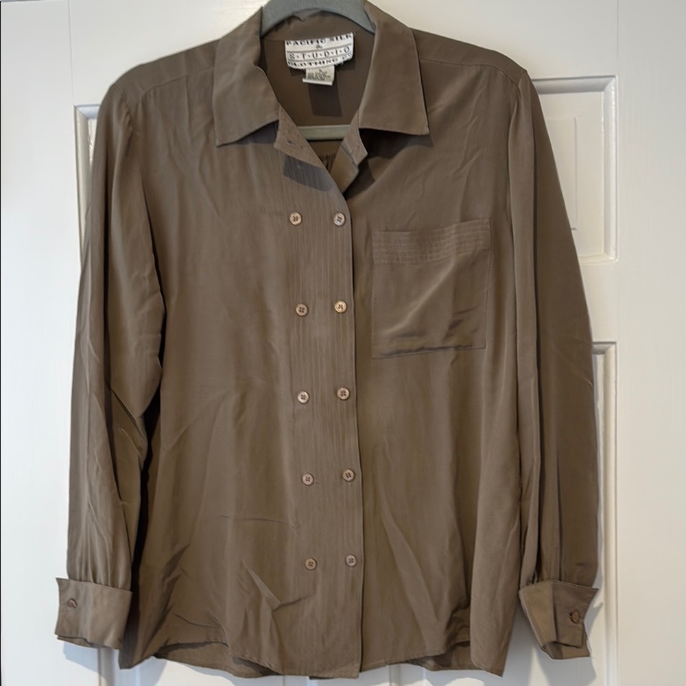 VINTAGE silk Button-Up blouse